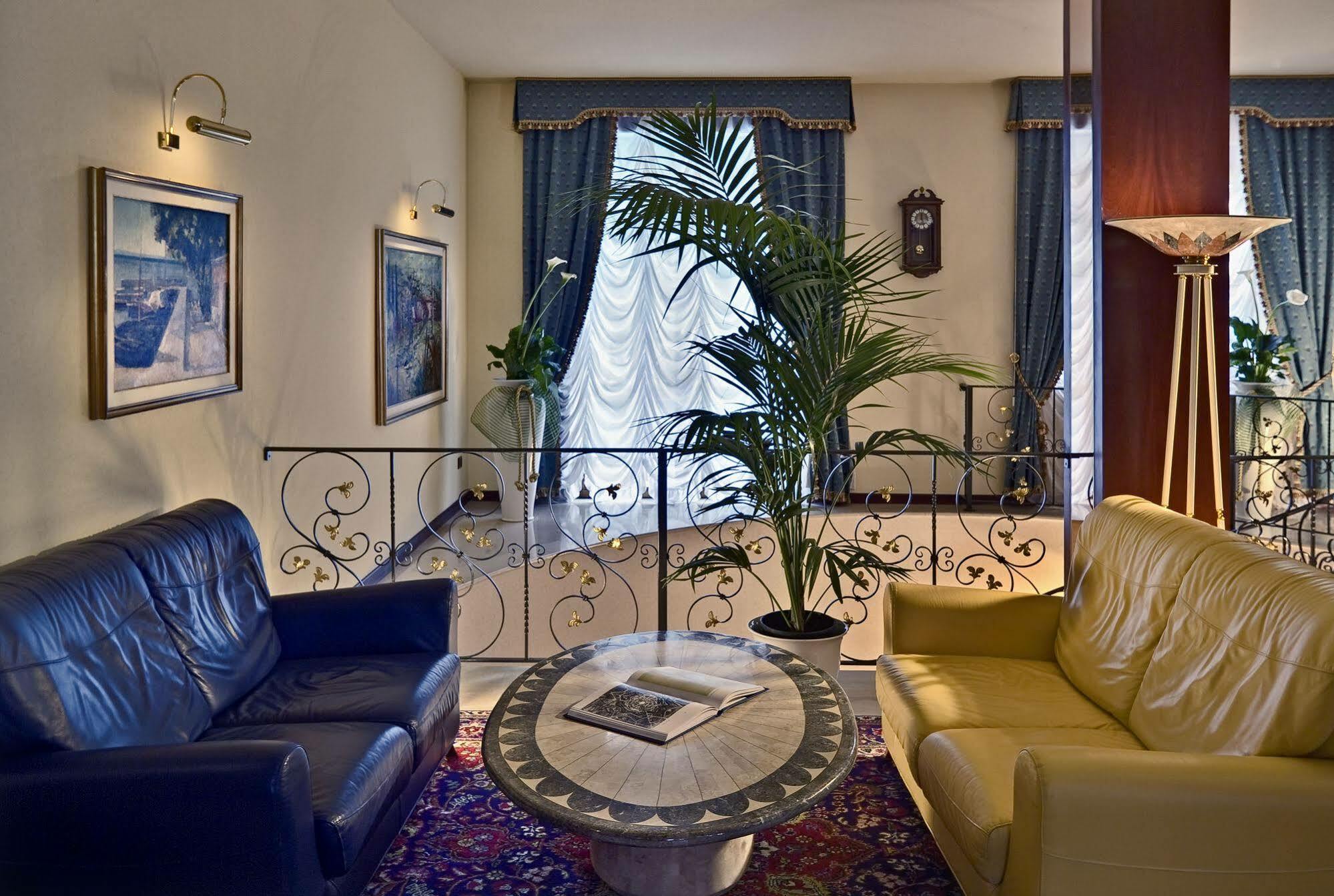 Palace Hotel San Pietro Bardolino Extérieur photo